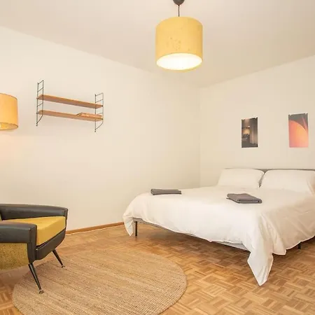 Modern 2-bedroom In Centre Basel